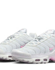 NIKE TN AIR MAX PLUS “METALLIC SILVER PINK RISE”