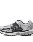 NIKE VOMERO 5